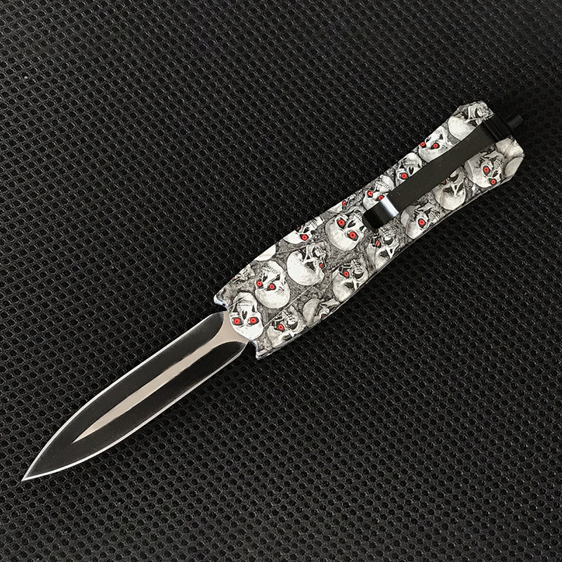 Tactical Pocket Knife Made of Durable Steel