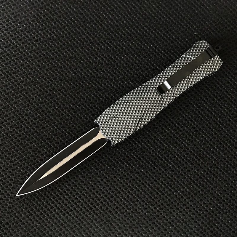 Tactical Pocket Knife Made of Durable Steel