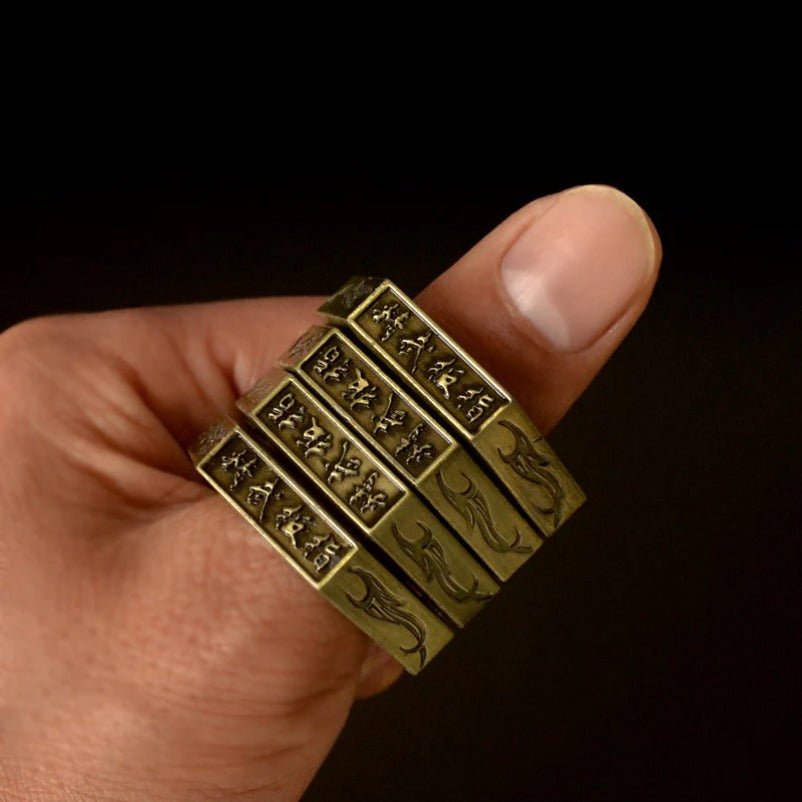 Collapsible Steel Ring for Knuckle Protection