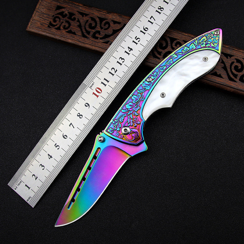 Portable Outdoor Blade with Patterned Design and Survival Multitool Function
