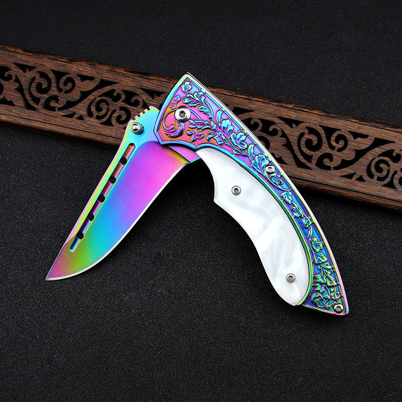 Portable Outdoor Blade with Patterned Design and Survival Multitool Function