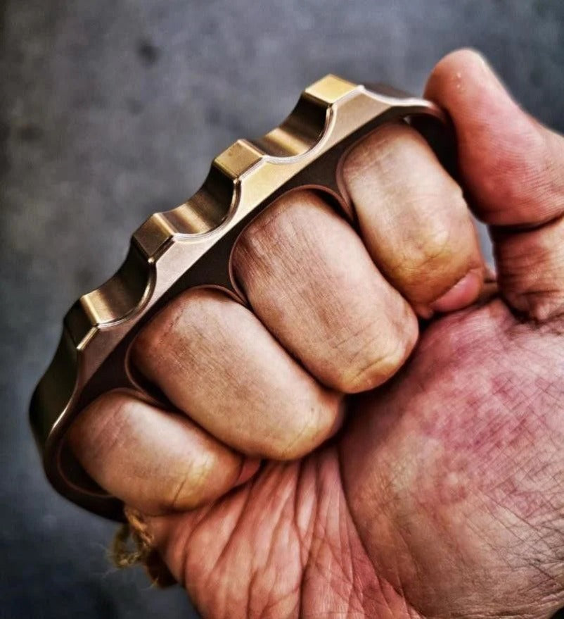 Tough and Resilient Knuckle Duster for Everyday Carry Protection