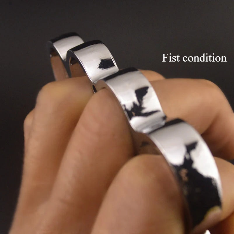 Claw Knuckle Duster and Four-Finger Ring for Martial Arts Protection