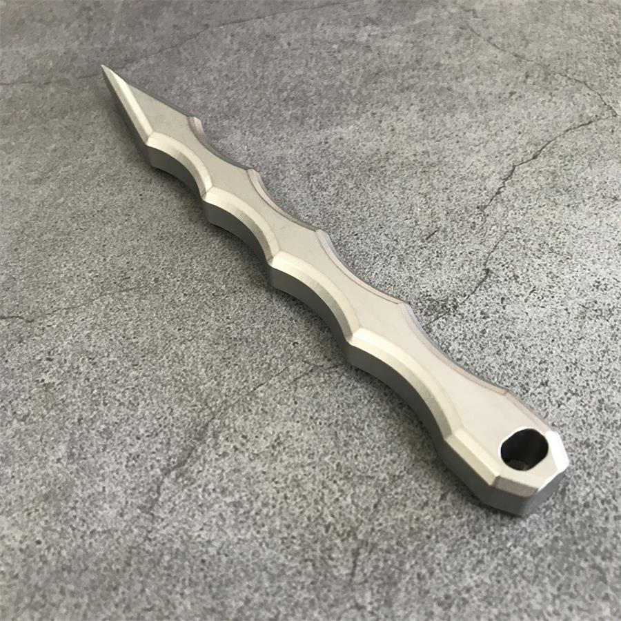 Titanium Alloy Crowbar Multifunctional Bottle Opener Tool for Self-defense
