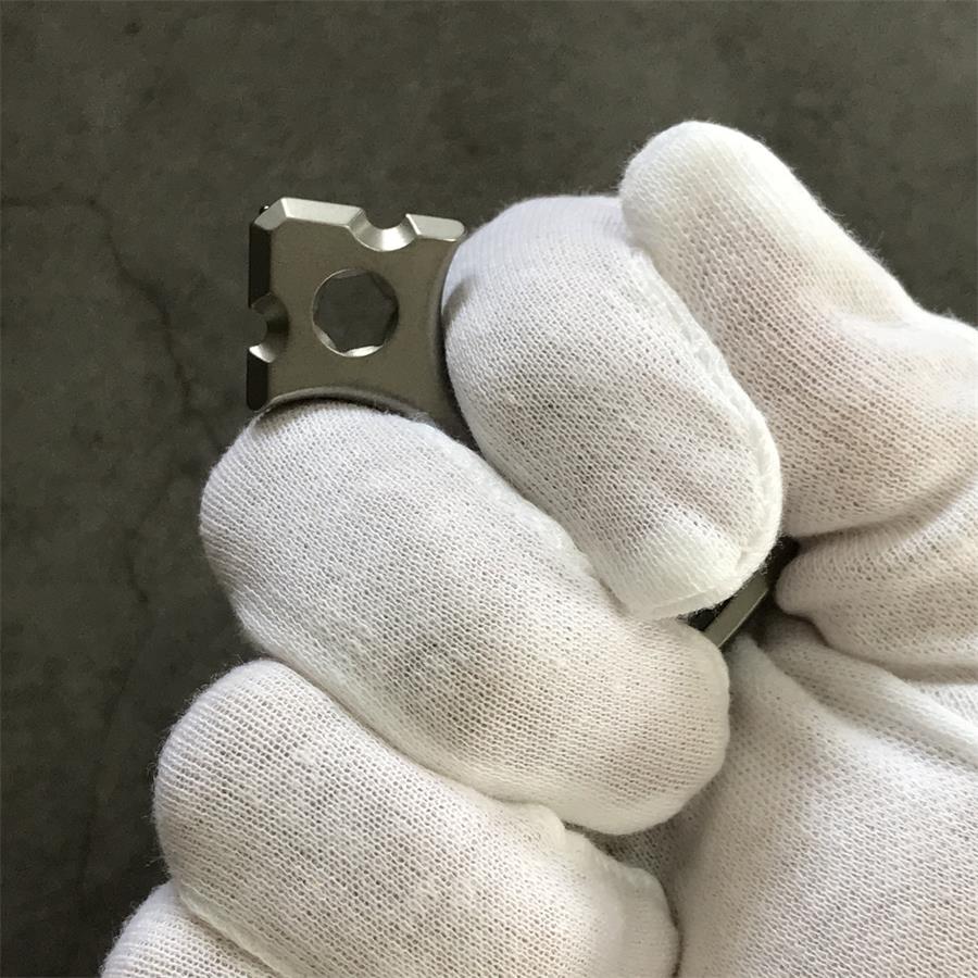 Multifunctional Crowbar Screw Broken Window Portable EDC Tool Titanium Bottle Opener