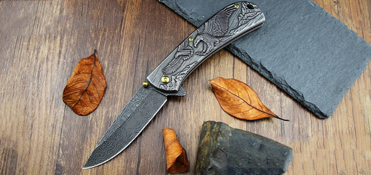 Sheep Eagle and Horse Pattern Handle Folding Knife for Hunting and Outdoor Use