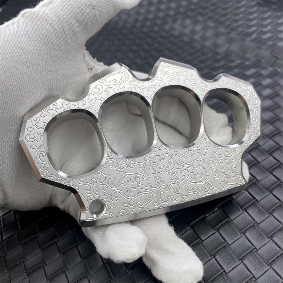 Engraved Knuckle Duster Sturdy Steel Everyday Carry Tool