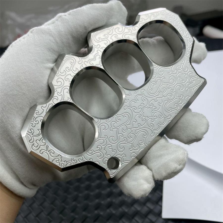 Engraved Knuckle Duster Sturdy Steel Everyday Carry Tool