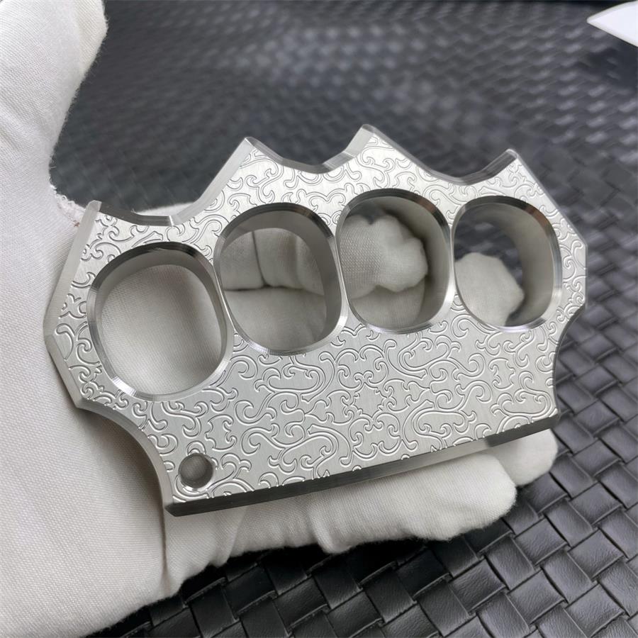 Engraved Knuckle Duster Sturdy Steel Everyday Carry Tool