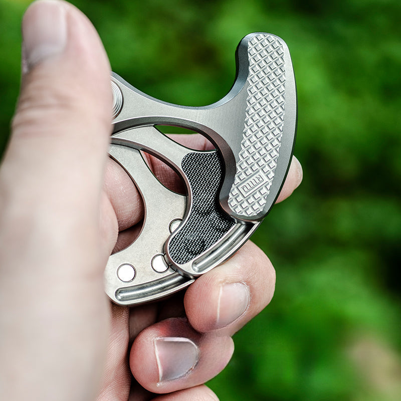 Titanium Sailor Knuckle Duster Push Poker EDC Tool