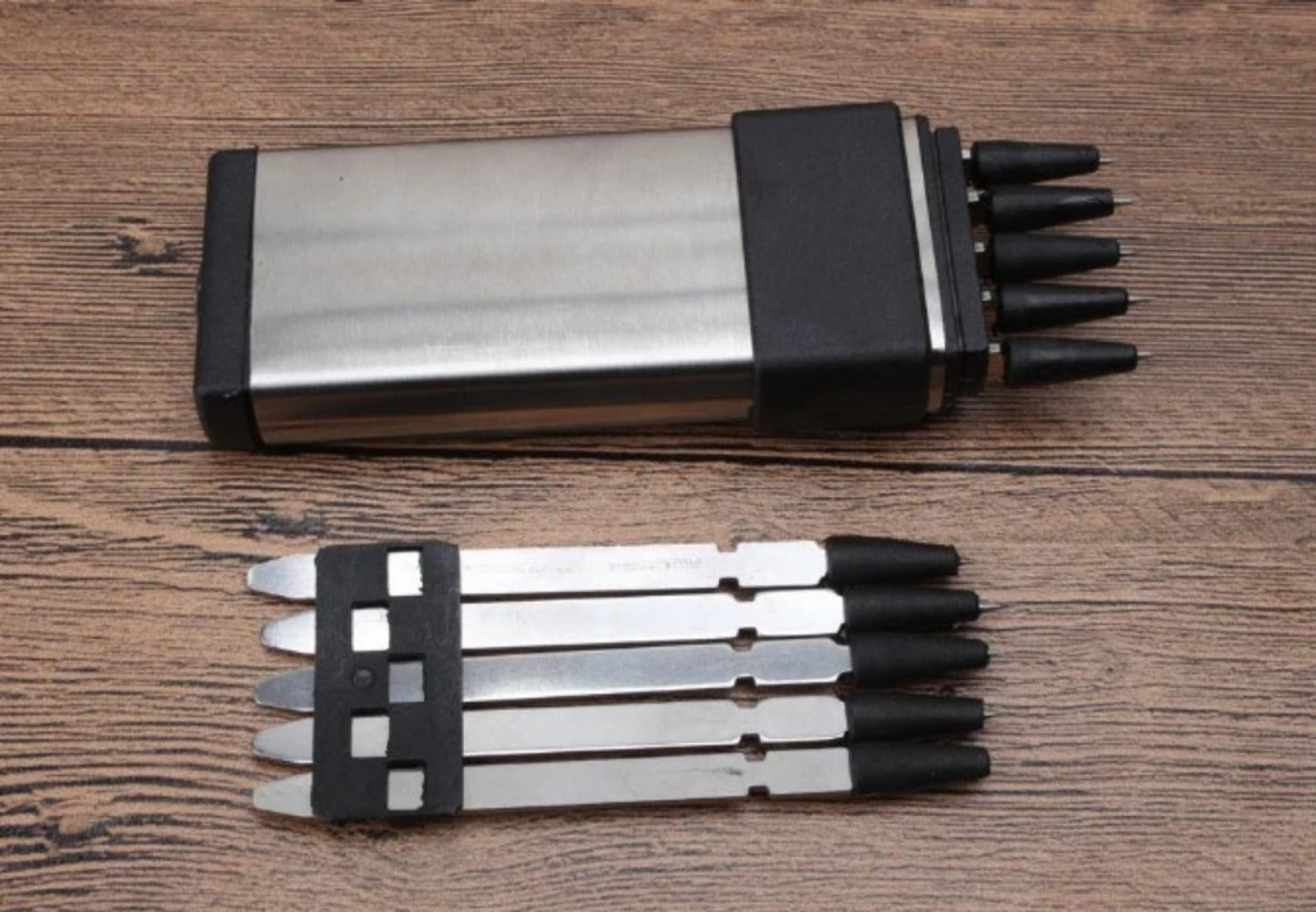 Hand Arrow Dart Portable Self-Defense Tool for Emergency Situations