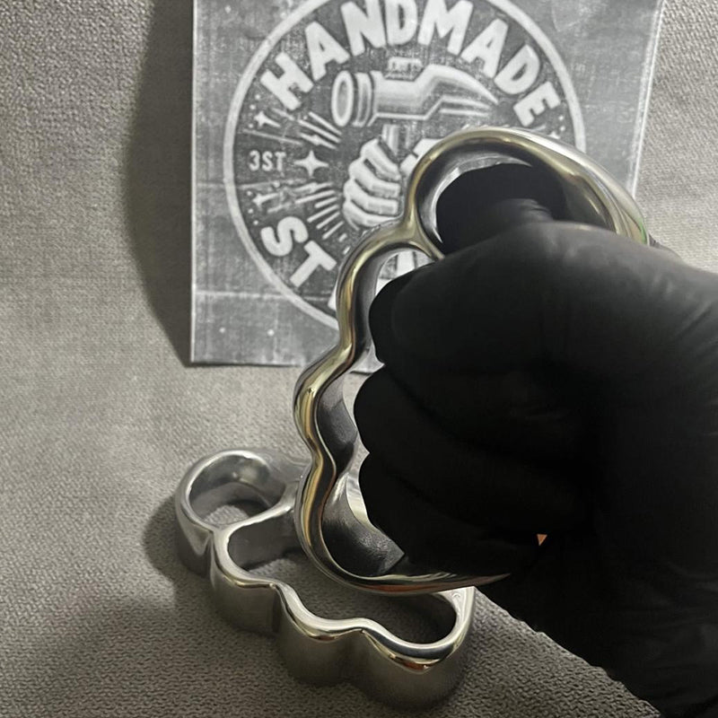 Steel Knuckle Duster Designed for Strength and Style