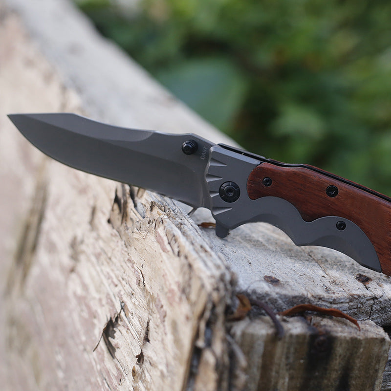 Versatile Outdoor Folding Knife for Camping and Self-defense