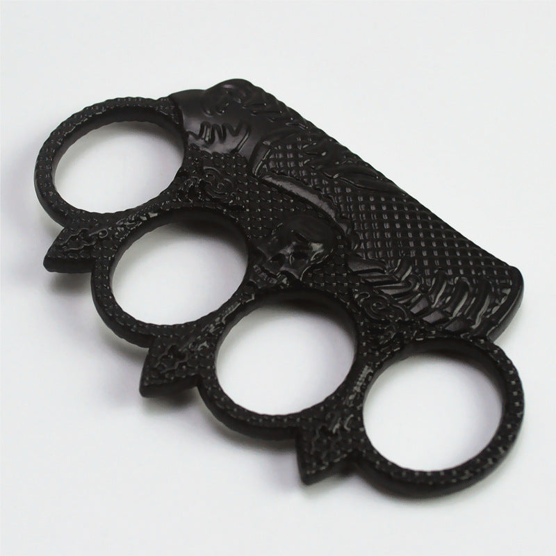 Neptune-Inspired Knuckle Duster for Travel Safety and Protection