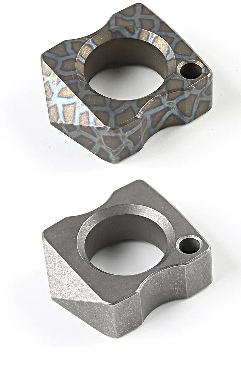 TitanSurvivor Knuckle Duster for Survival and Escape
