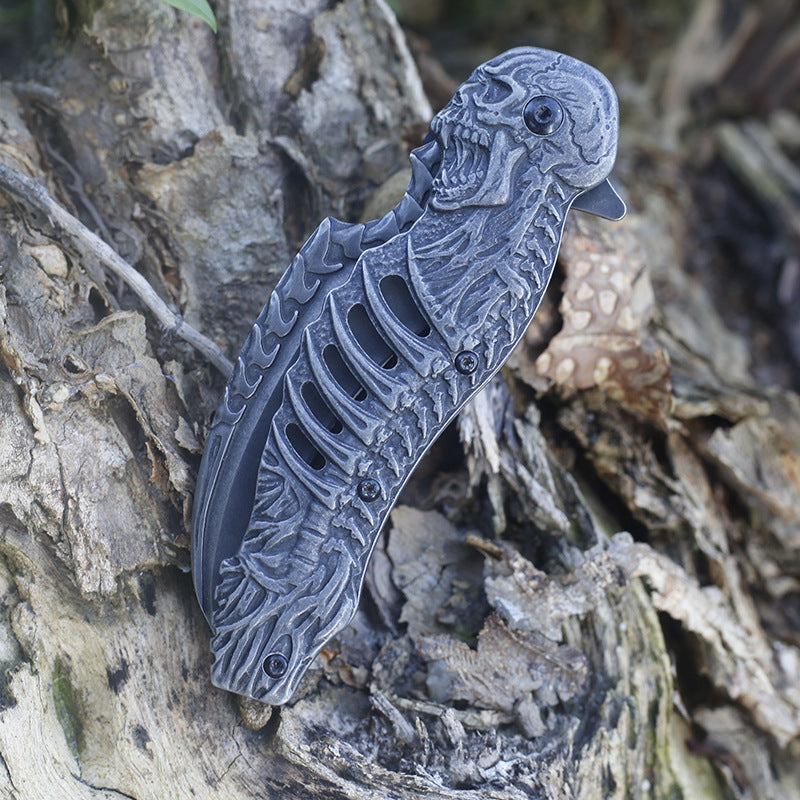 Foldable Blade Knife with Carved Design for Outdoor Tactical and Pocket Use
