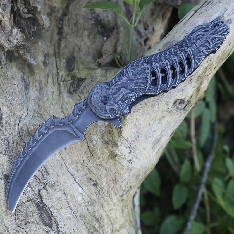 Foldable Blade Knife with Carved Design for Outdoor Tactical and Pocket Use