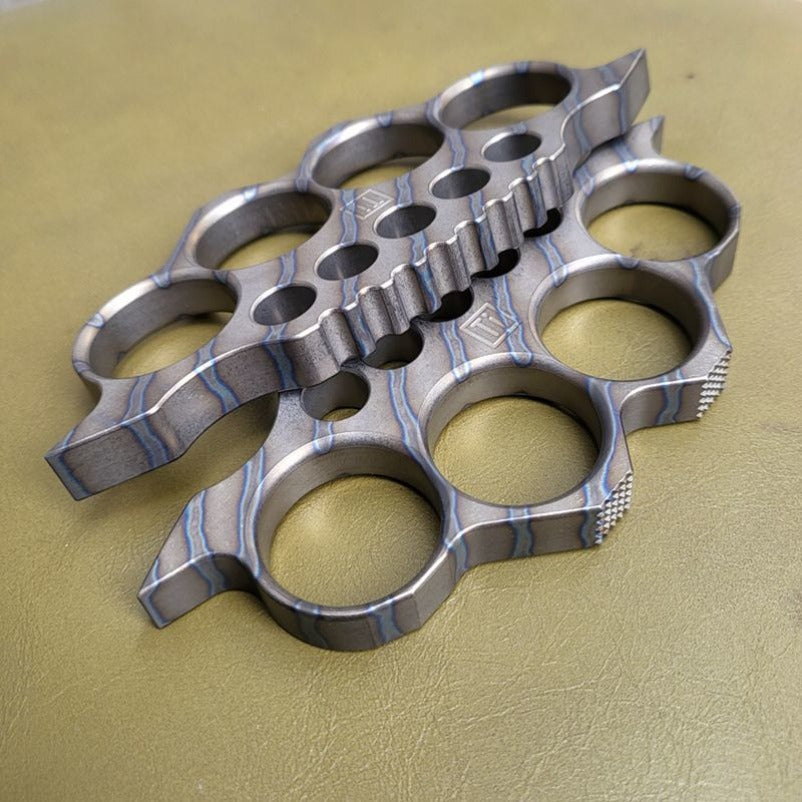 TC4 Titanium Self-Defense Knuckle Duster Compact Tool with Window Breaker