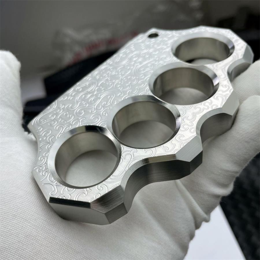 Engraved Knuckle Duster Sturdy Steel Everyday Carry Tool