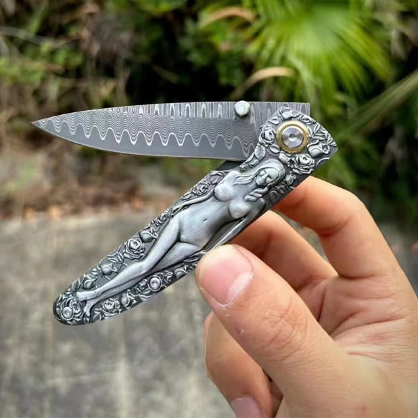 Vintage Handle Folding Knife with Premium Damascus Steel Blade