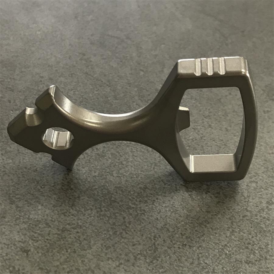 Multifunctional Crowbar Screw Broken Window Portable EDC Tool Titanium Bottle Opener