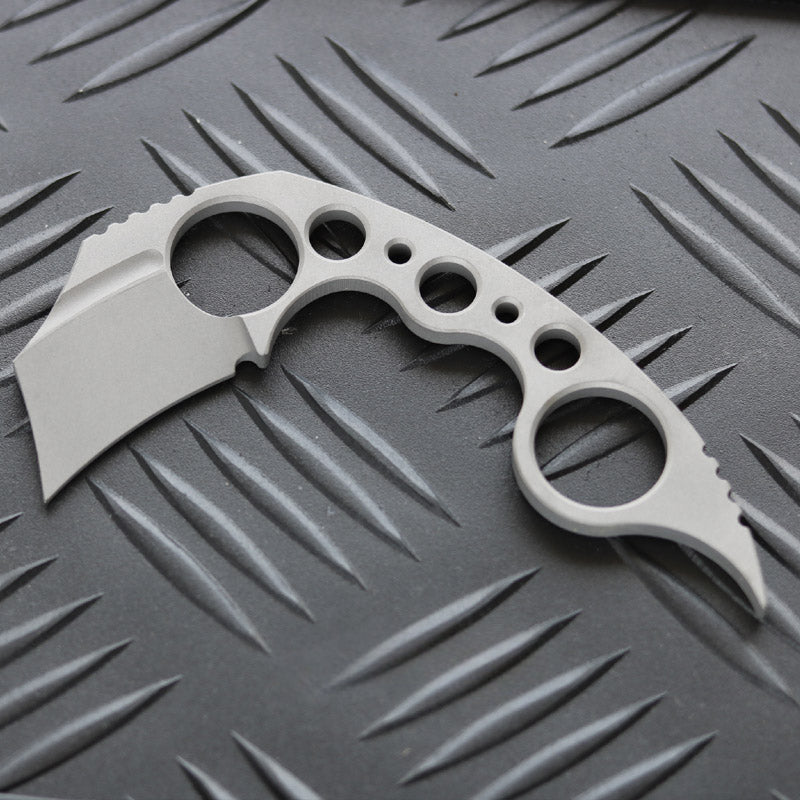 Titanium EDC Claw Knuckle Duster Defenser