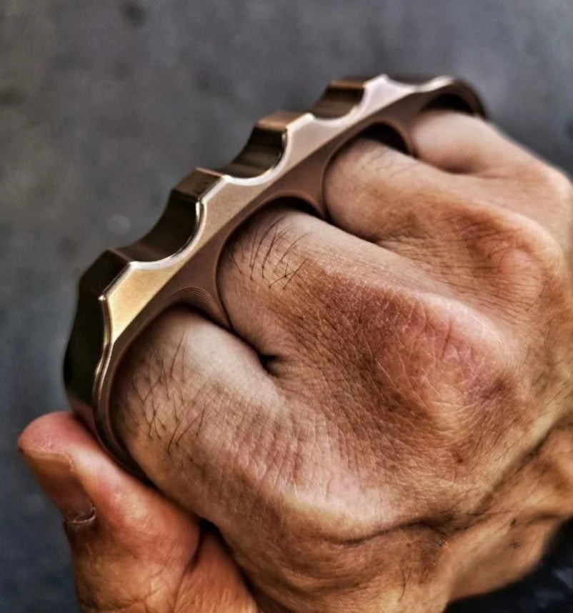 Tough and Resilient Knuckle Duster for Everyday Carry Protection