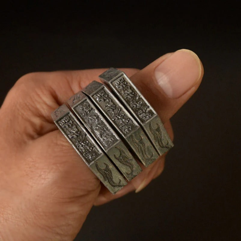 Collapsible Steel Ring for Knuckle Protection
