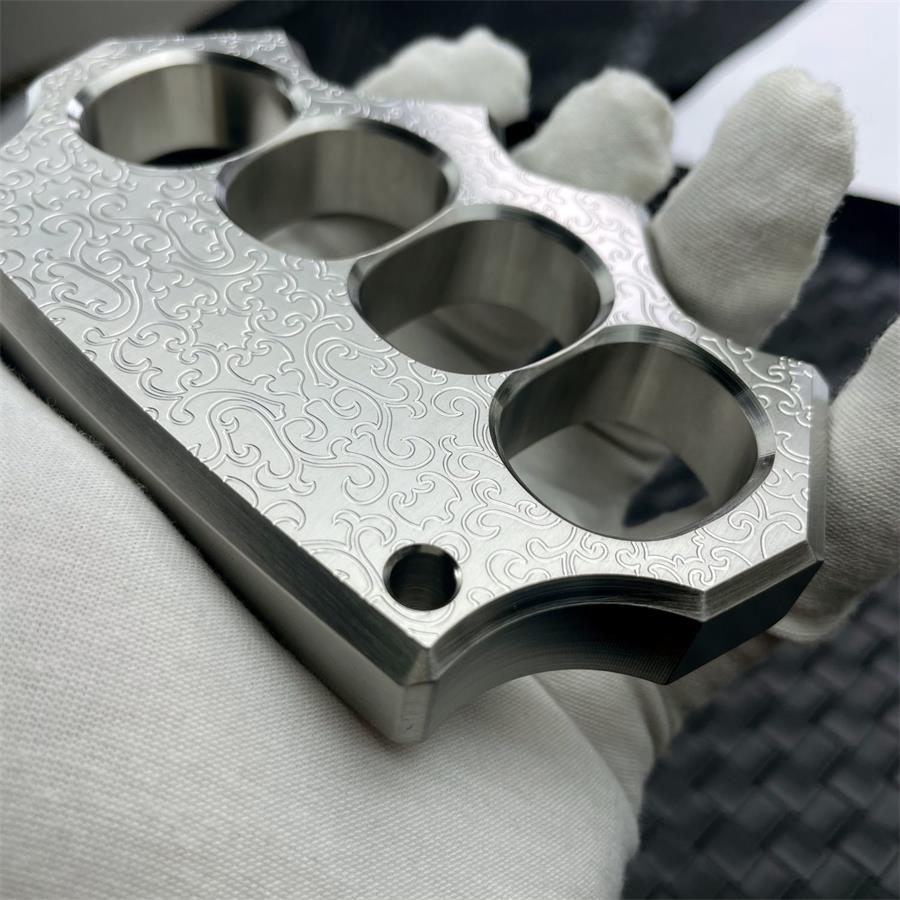 Engraved Knuckle Duster Sturdy Steel Everyday Carry Tool
