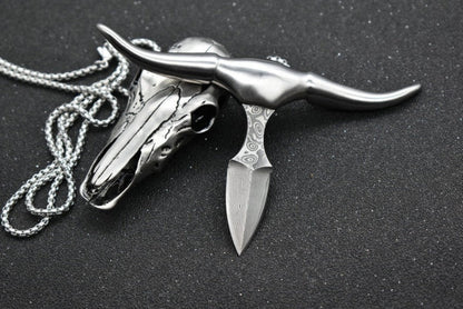 Spiked Damascus Steel Bullhead Knife for Collectors 
