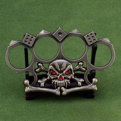 Skull Shaped Dice Knuckle Duster for Enhanced Grip