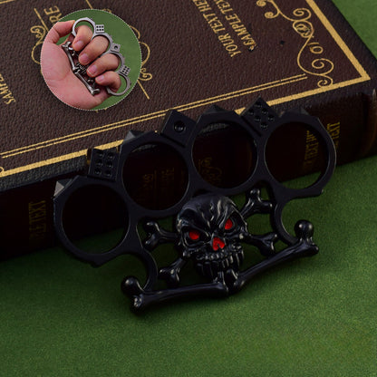 Skull Shaped Dice Knuckle Duster for Enhanced Grip