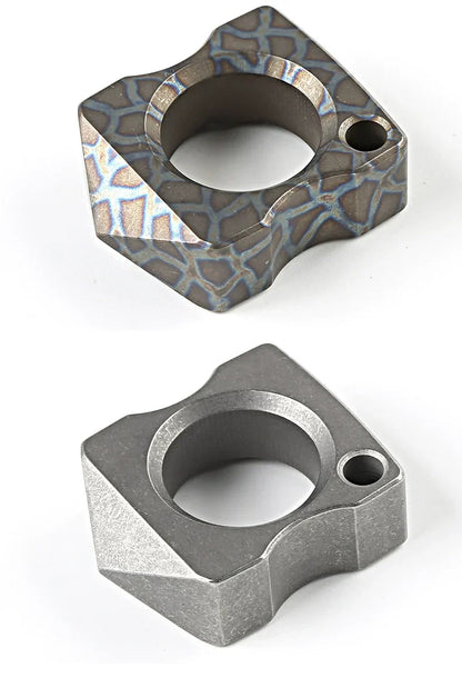 TitanSurvivor Knuckle Duster for Survival and Escape