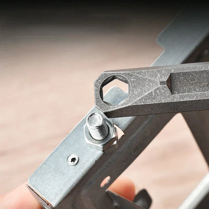 Titanium Alloy Ruler with Self-Defense Function and Hangable Crowbar Design
