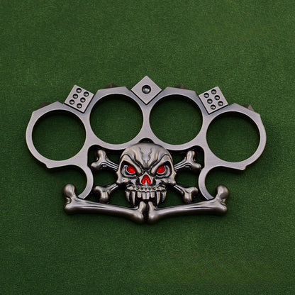Skull Shaped Dice Knuckle Duster for Enhanced Grip