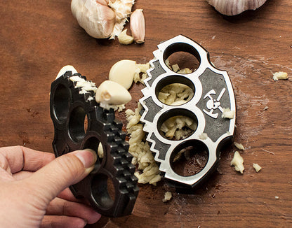 Self-defense Knuckle Duster EDC Tool with Year Motif