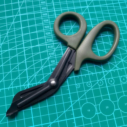 Durable Stainless Steel Scissors for Outdoor Survival and First Aid